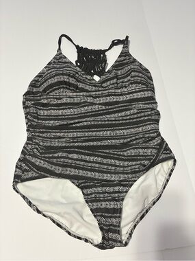 Tahiti Black & White Print One-Piece Swimsuit — Strappy Macramé Back — Size L
